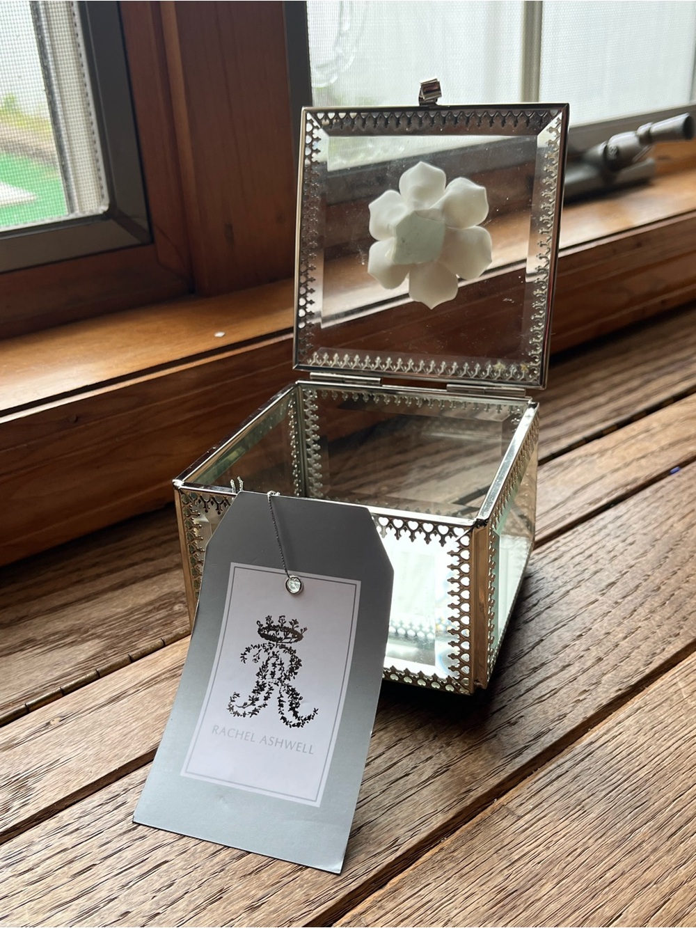 Rachel Ashwell Shabby Chic Silver Glass Mirrored Jewelry Trinket Box White Flowe